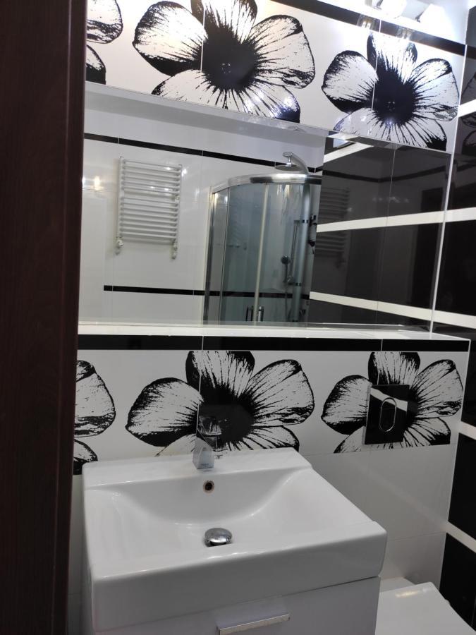 Apartament Red Opolznevoye Bagian luar foto