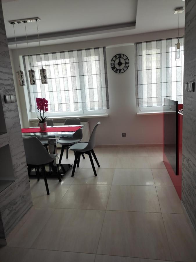 Apartament Red Opolznevoye Bagian luar foto