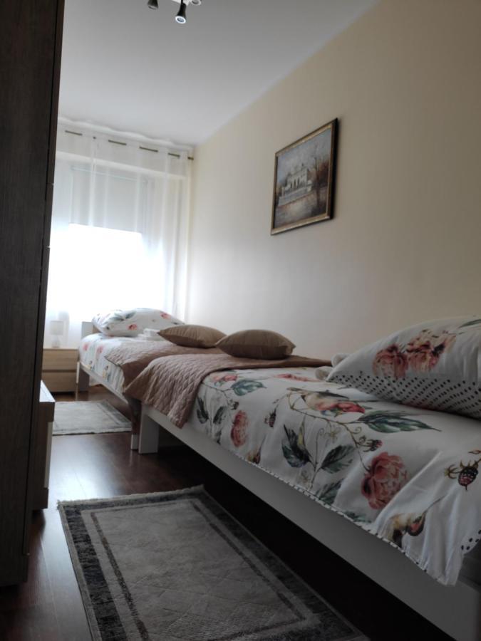 Apartament Red Opolznevoye Bagian luar foto