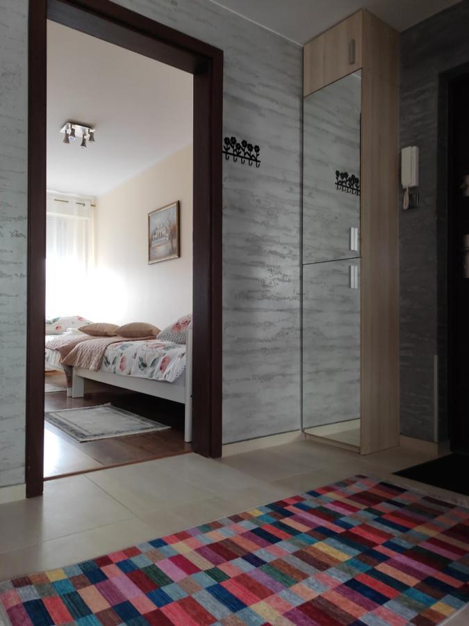 Apartament Red Opolznevoye Bagian luar foto